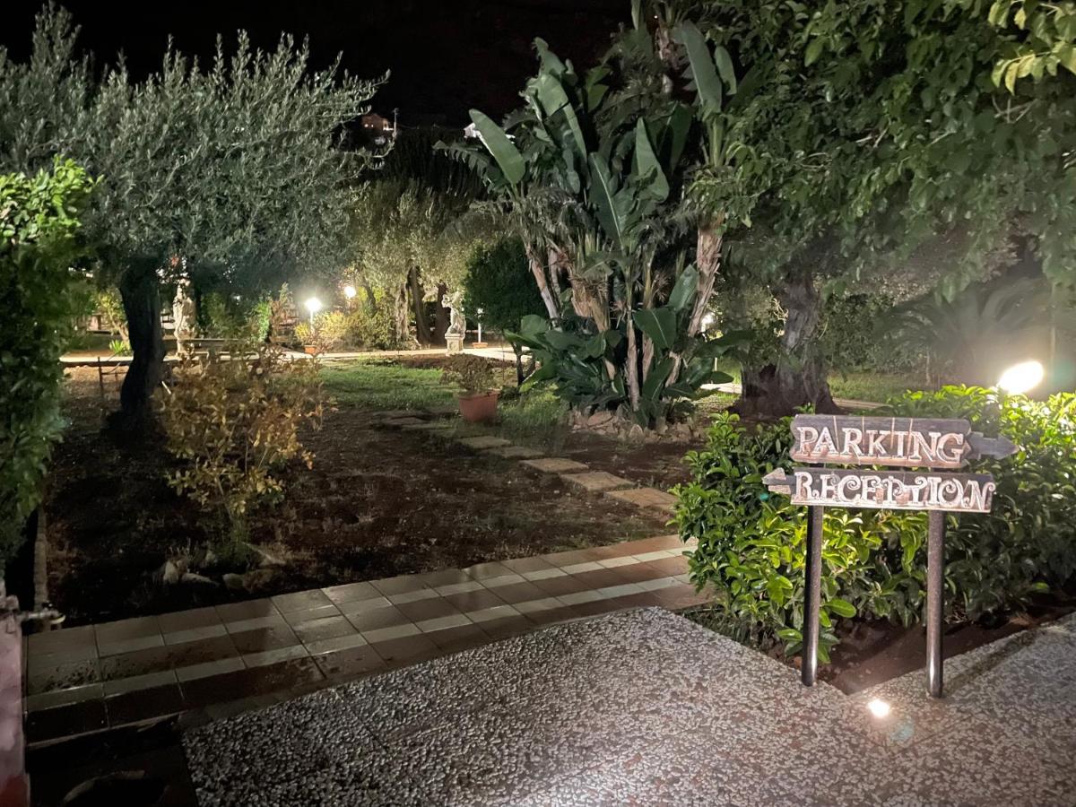 Grotta Dei Puntali B&B Carini Buitenkant foto