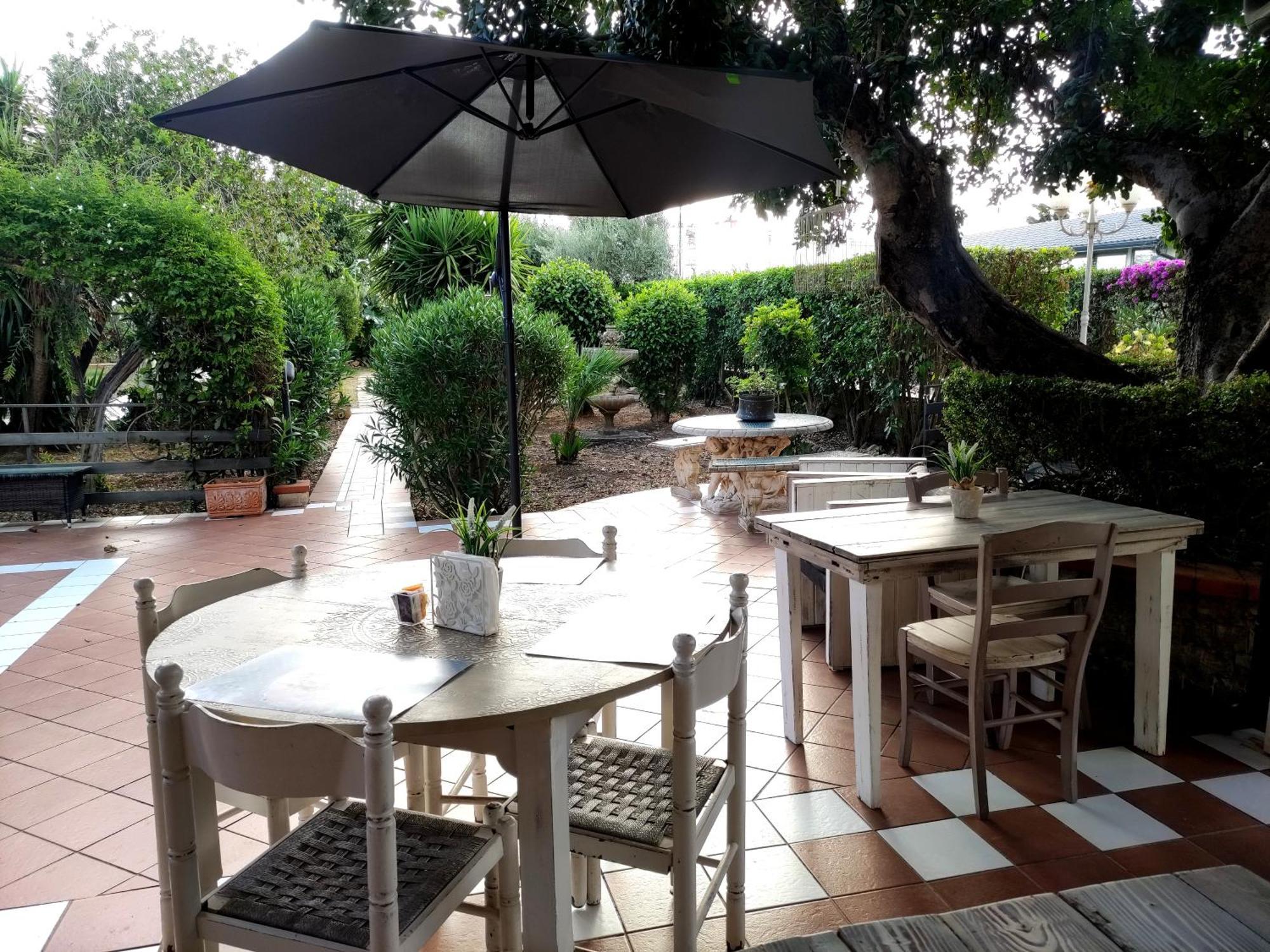 Grotta Dei Puntali B&B Carini Buitenkant foto